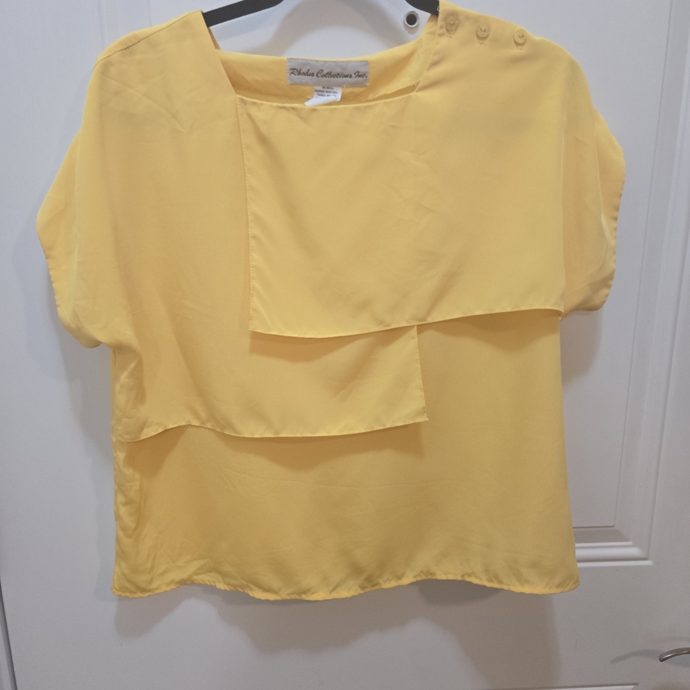 Rhodes Collections Inc. Yellow Chiffon Button Accent Short Sleeve Blouse Size 14